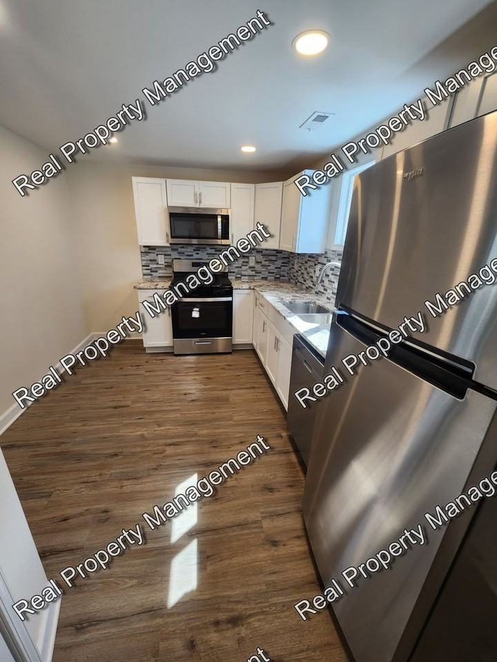 2830 Grand Blvd - Photo 3 of 9