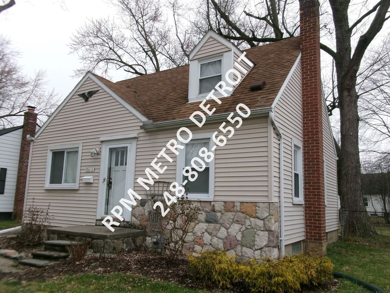 3912 Thomas Ave - Photo 2 of 25