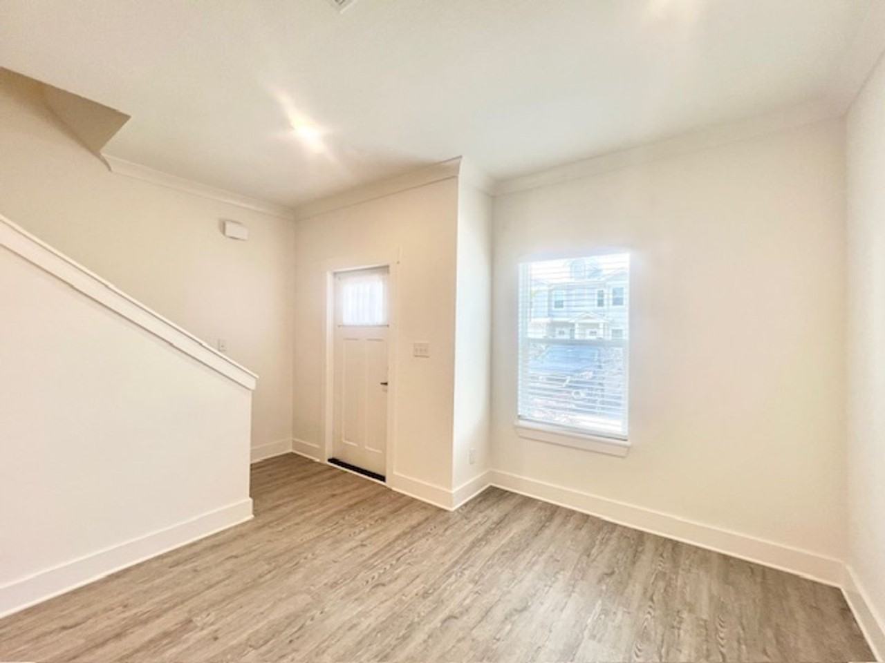 107 Date Palm Ln - Photo 3 of 22