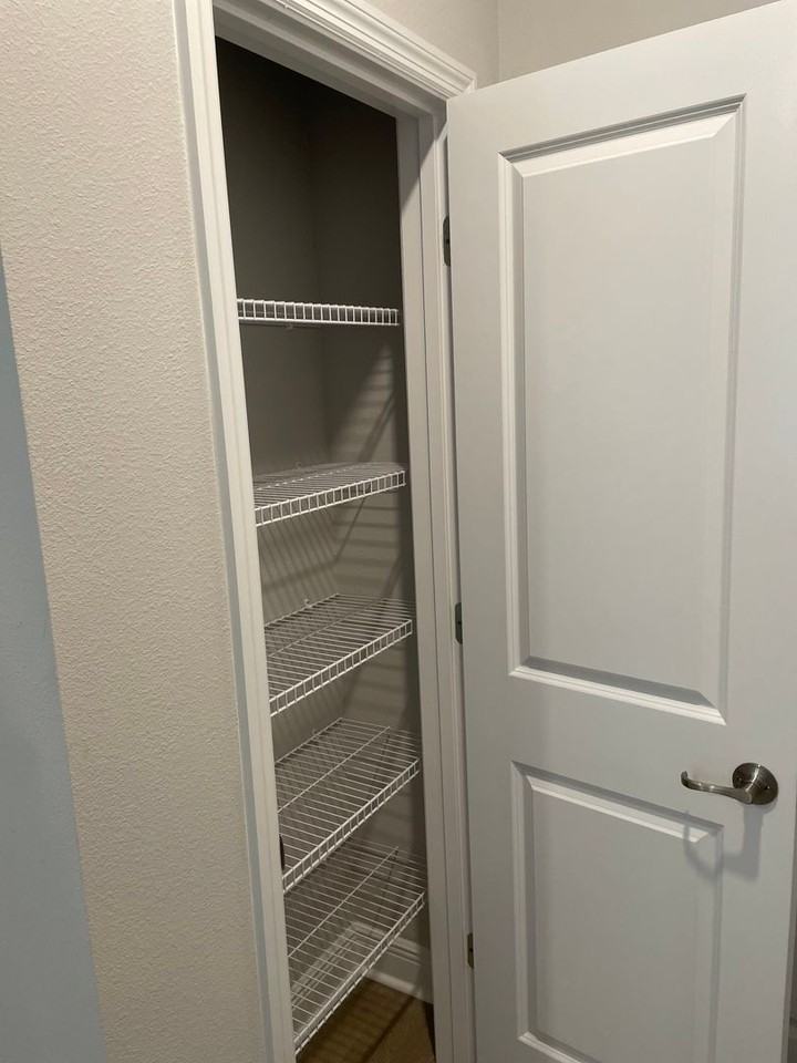 2413 Ezzell Ct - Photo 4 of 44