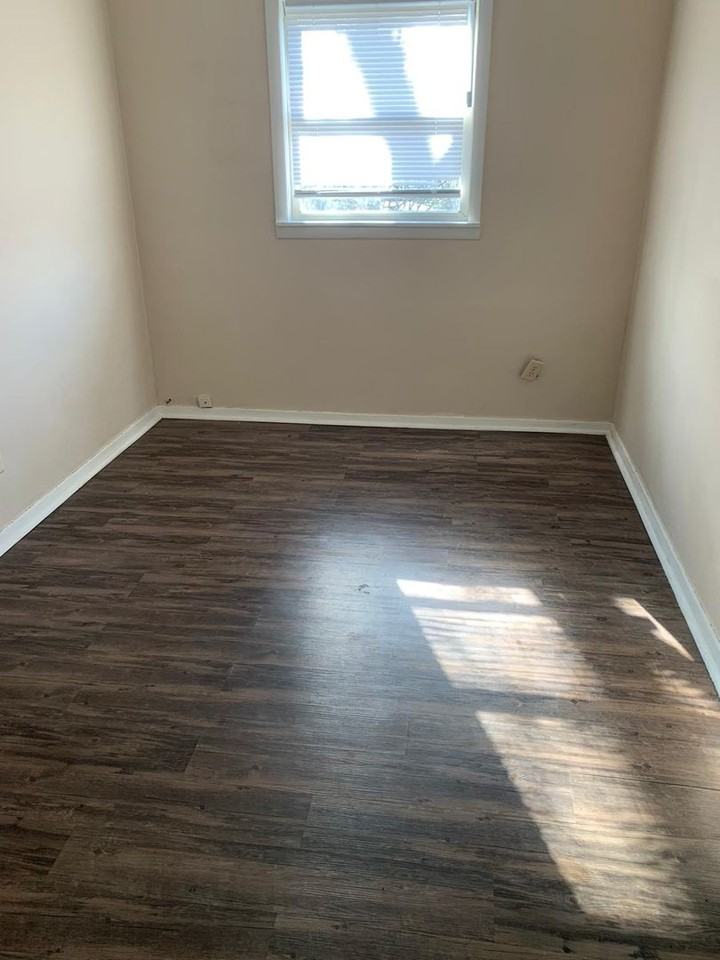 1709 S Warren St - Photo 6 of 6