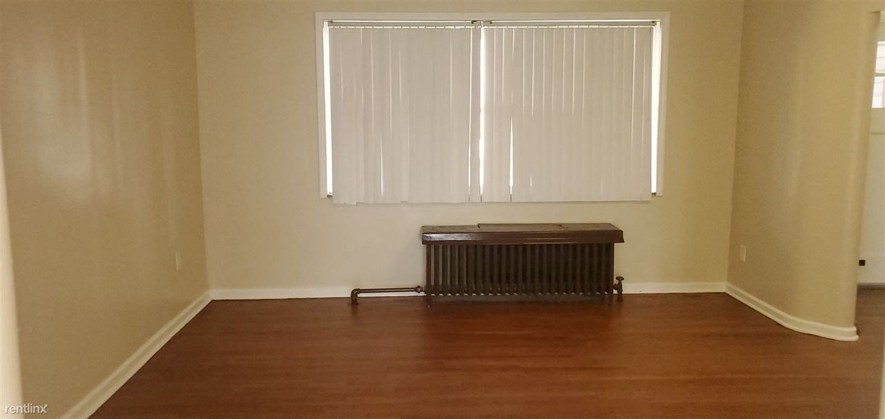 6908 Chaucer St - Photo 2 of 15