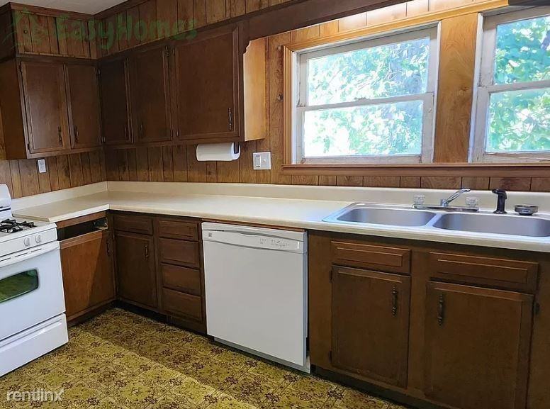 705 W Lindell St - Photo 3 of 10