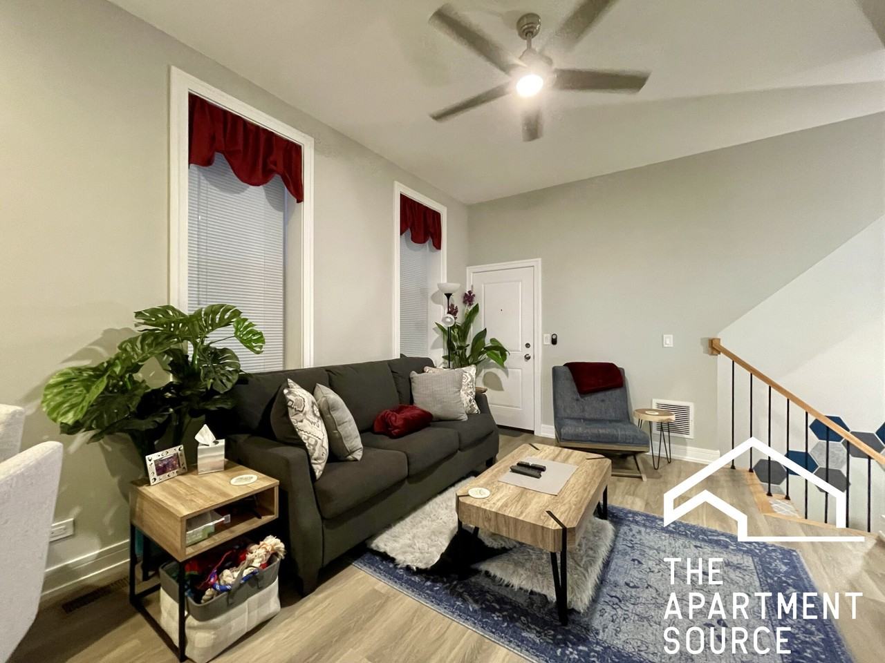 1725 N Honore St #1R - Photo 7 of 30