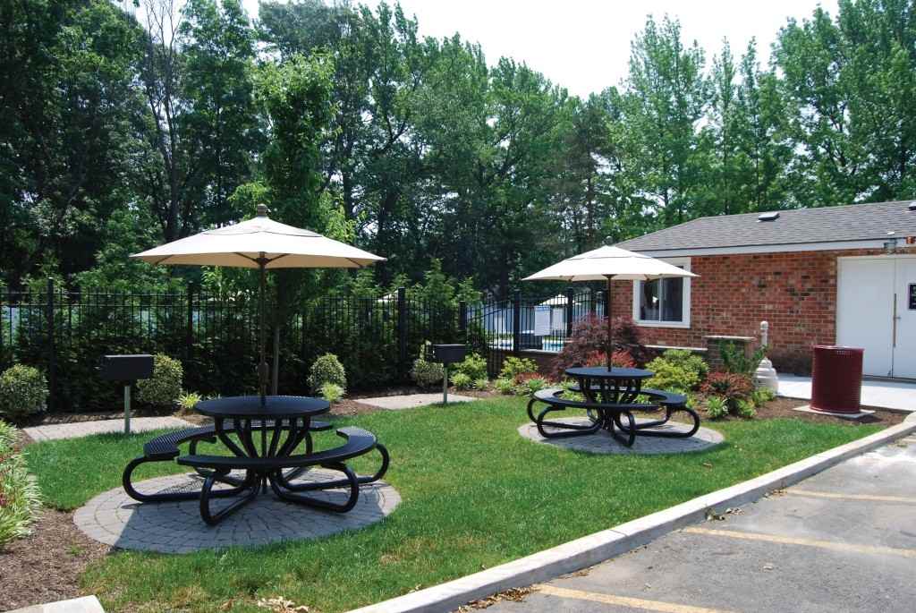 Barrington Gardens - Photo 2 of 14