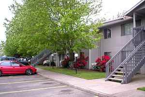 Grand Oak Apartments - Photo 3 of 12