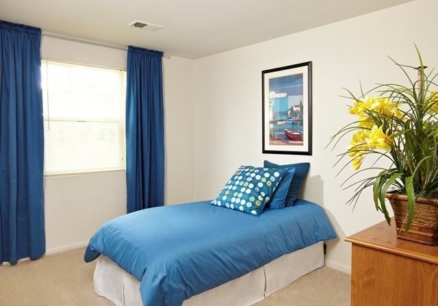 Vairo Village Apartments - Photo 2 of 7