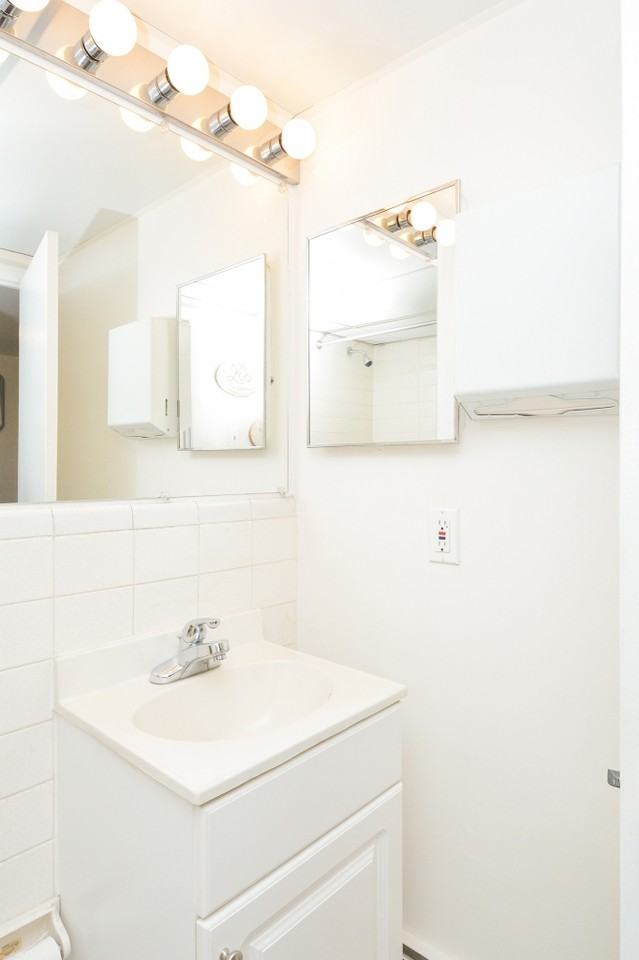 Black Hawk Apartments - Photo 3 of 21