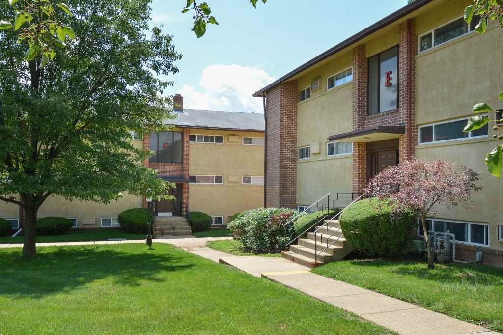 Black Hawk Apartments - Photo 2 of 21