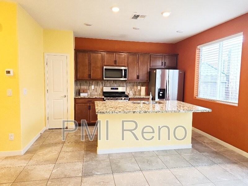 4760 Black Falcon Way - Photo 3 of 18
