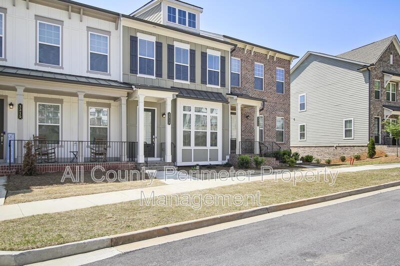 3313 Park Pointe Cir - Photo 2 of 26