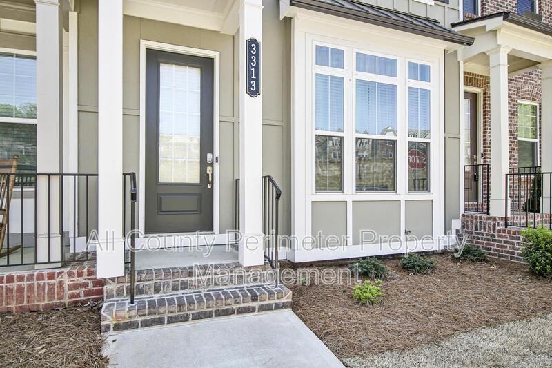 3313 Park Pointe Cir - Photo 3 of 26