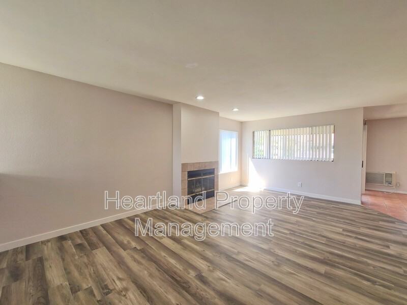 4166 Monroe Ave #4 - Photo 3 of 10