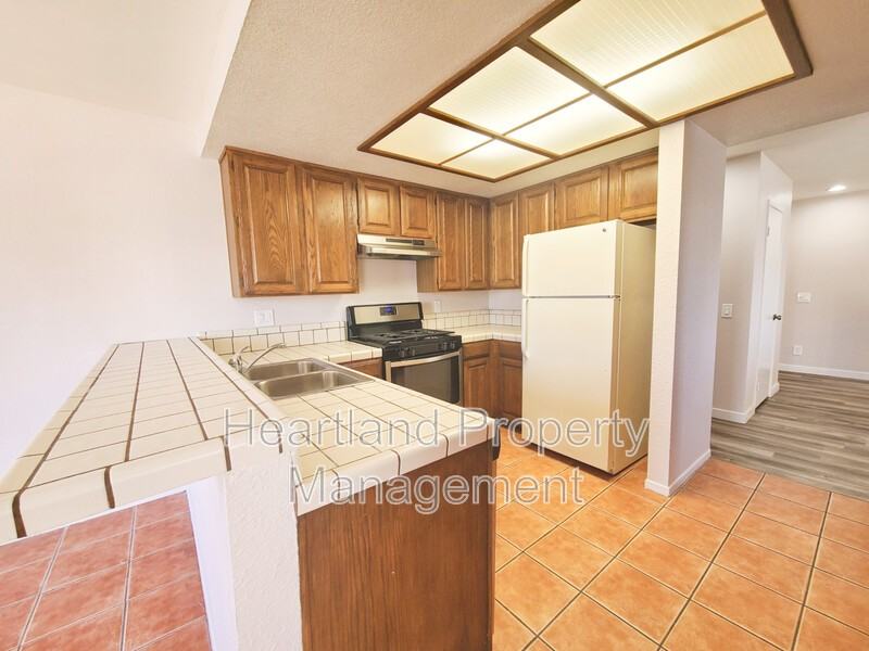 4166 Monroe Ave #4 - Photo 5 of 10