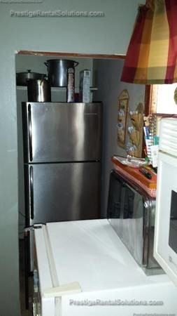 Sumner St #1 - Photo 2 of 5