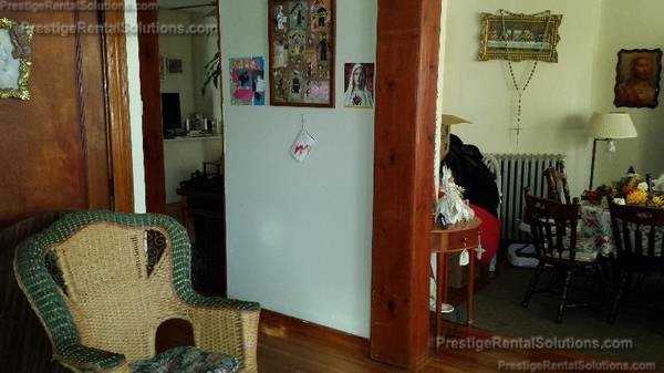 Sumner St #1 - Photo 5 of 5