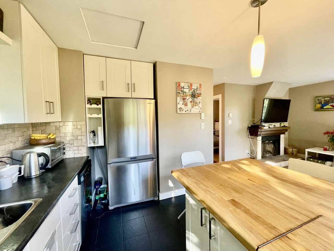 2106 Castle Dr - Photo 6 of 18