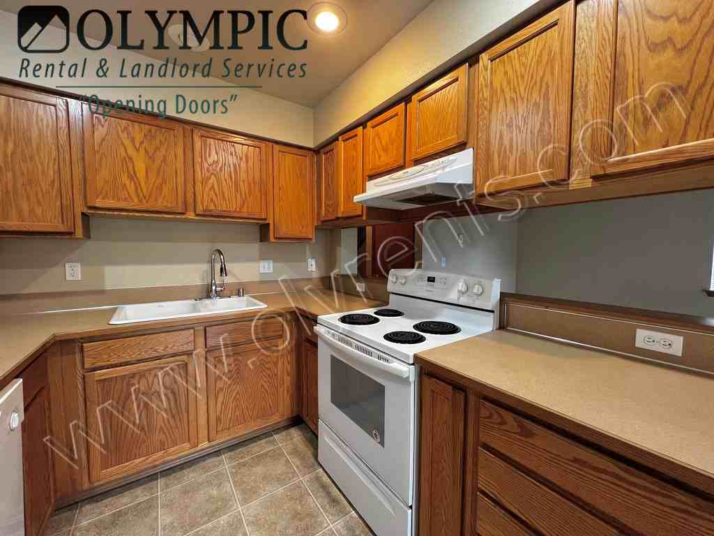 508 N 4Th Ave Sw - Photo 4 of 21