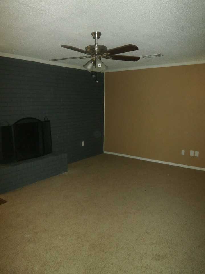 1175 Dublin Dr - Photo 3 of 10