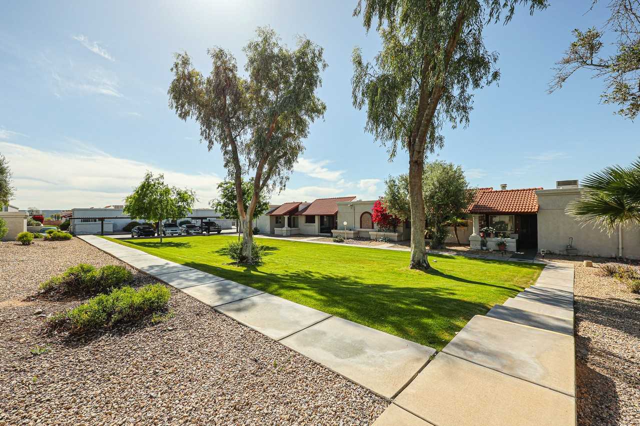 10815 W Northern Ave #104 - Photo 7 of 41