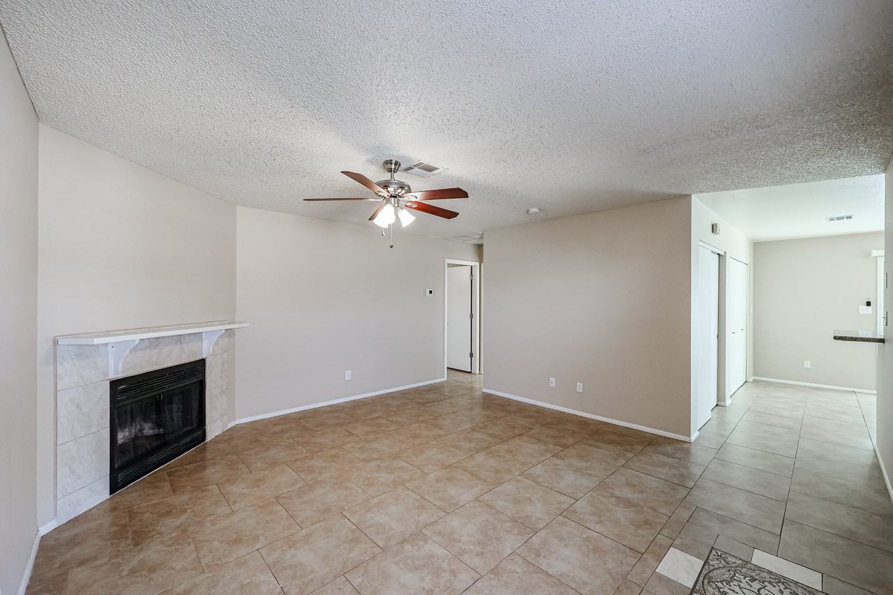 10815 W Northern Ave #104 - Photo 4 of 41