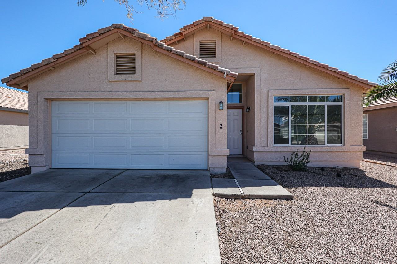 127 W Gail Dr - Photo 2 of 24