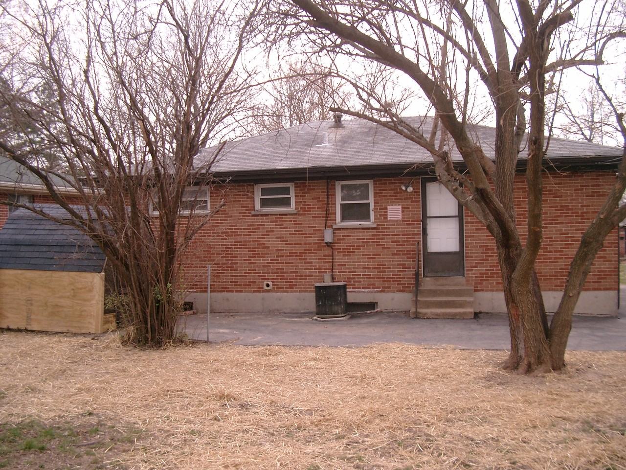 9105 Edward Dr - Photo 2 of 13