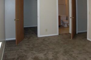 Yeakel Townhomes - Photo 2 of 11
