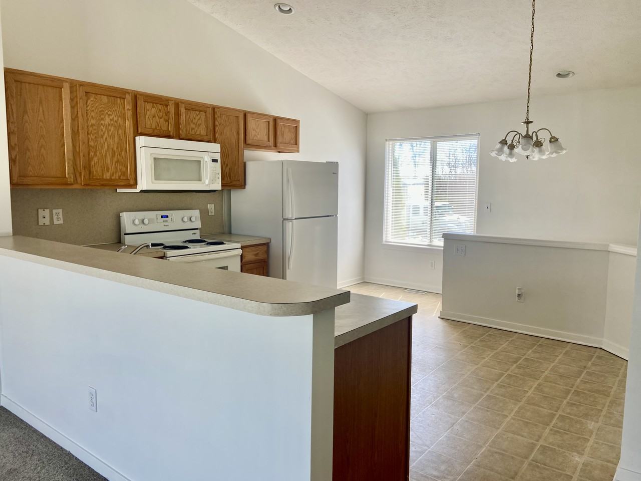 67 E48Th Street - Photo 3 of 12