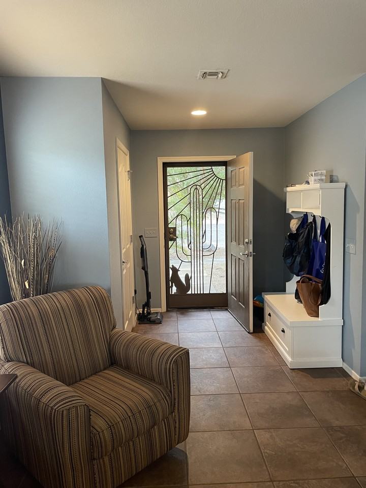 1041 W Calle Vista De Suenos - Photo 2 of 33