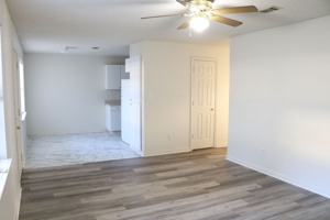 featured image of 106 W Little Ln