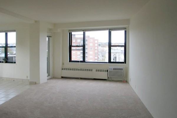The Townhouse - Photo 3 of 18