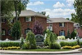 Fairfield Park at Babylon Village - Photo 3 of 19