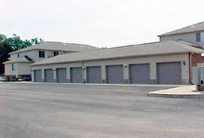 Lakeland Villa Apartments - Photo 3 of 12