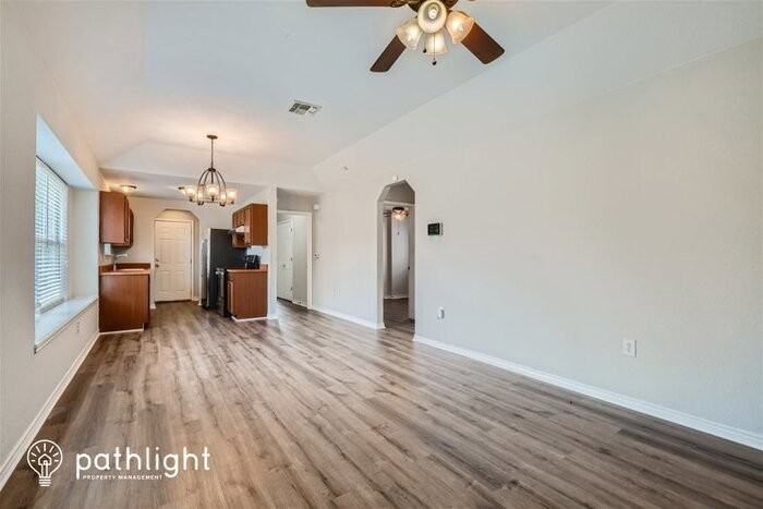 170 Brandywine Ave - Photo 2 of 19