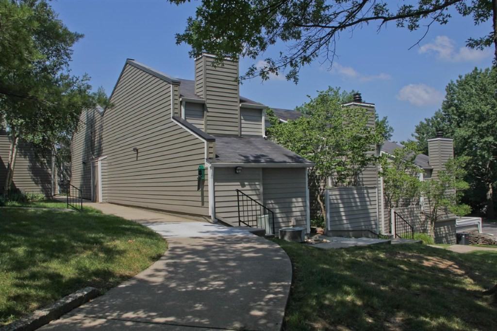 Saddlebrook at Tates Creek - Photo 2 of 33