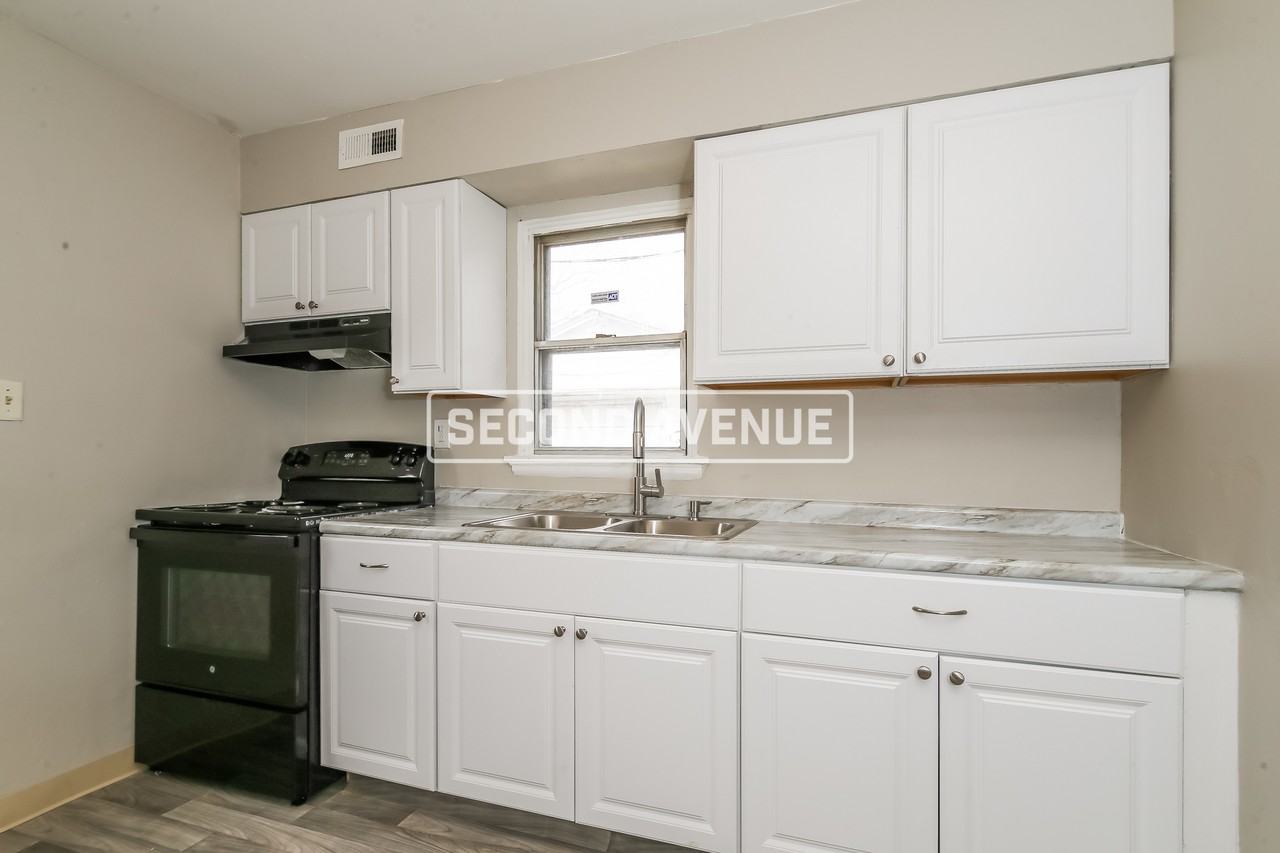 2313 Magnolia Pl - Photo 2 of 22