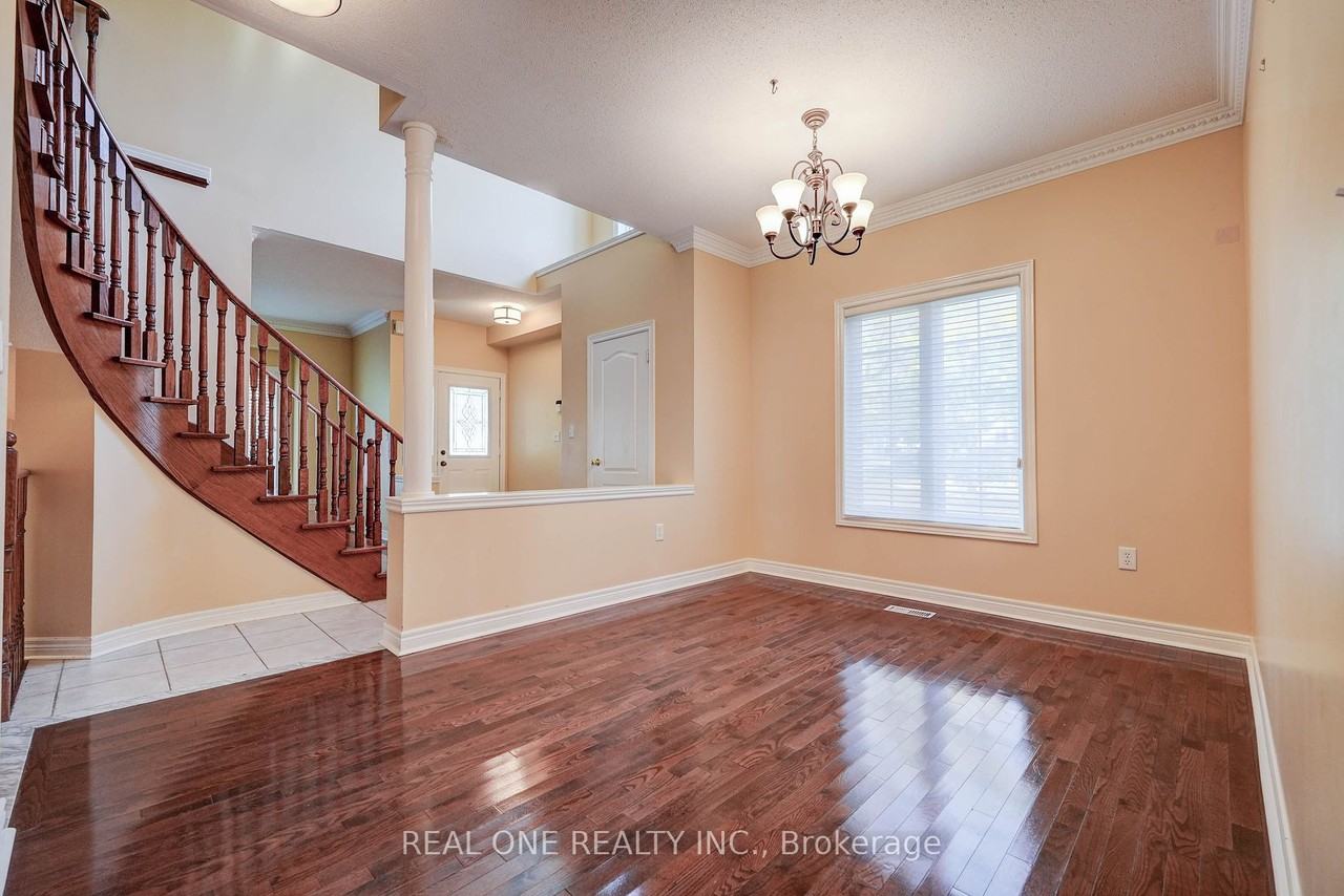 5 Palisade Crescent - Photo 2 of 6