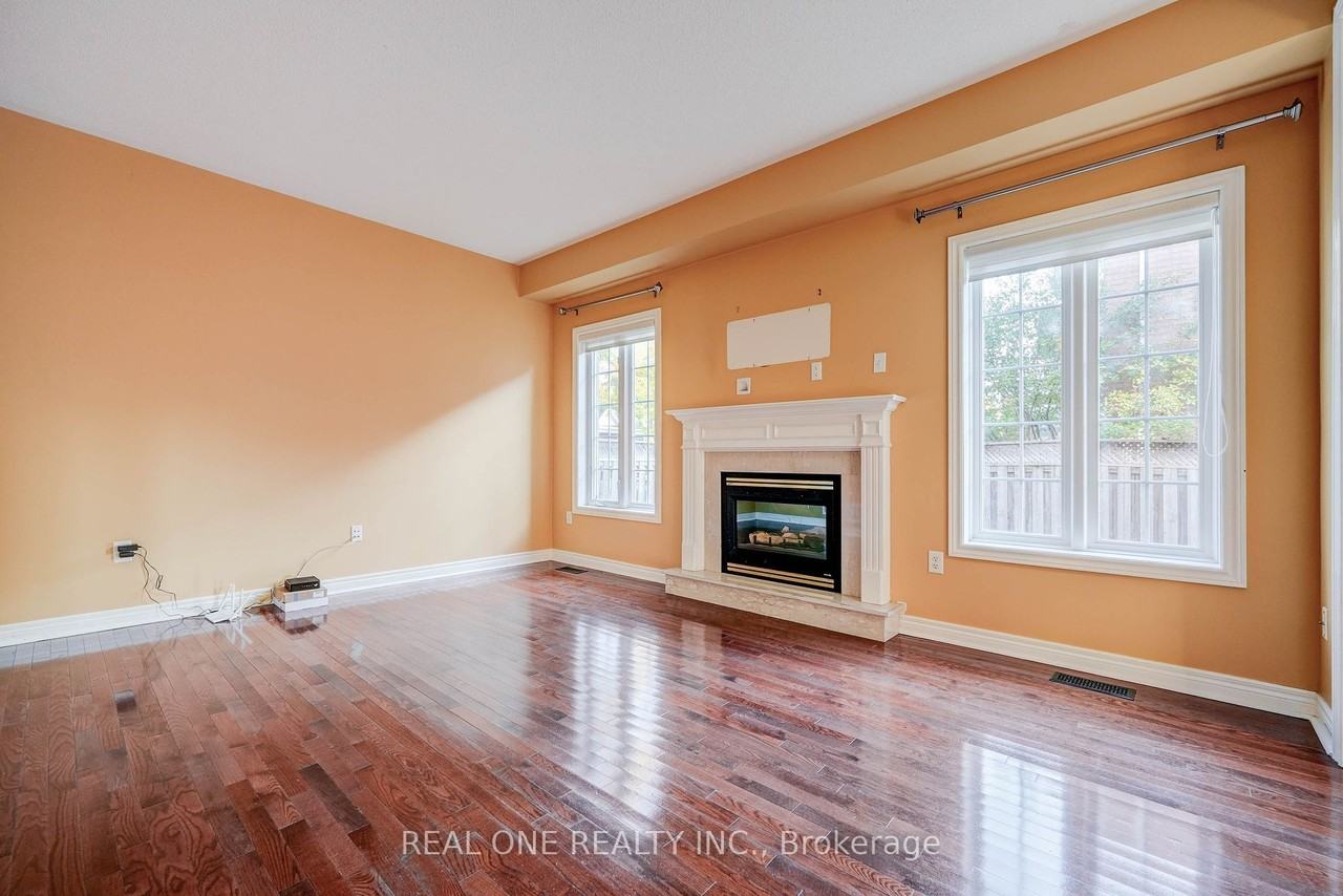 5 Palisade Crescent - Photo 3 of 6