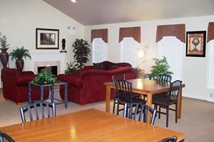 Windsor Commons - Photo 2 of 9