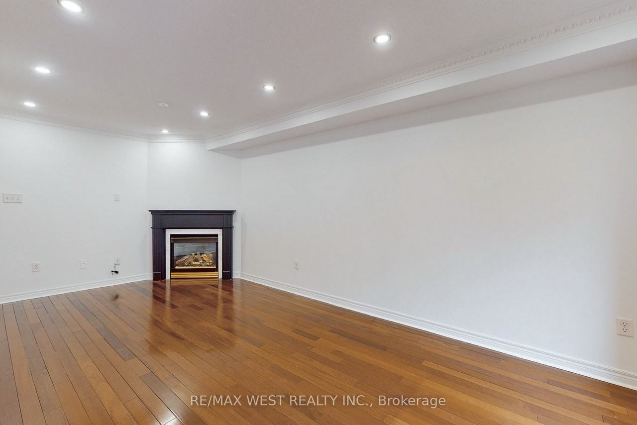 56 Long Point Drive - Photo 2 of 6