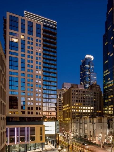 Nic on Fifth - Photo 3 of 33