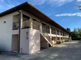 featured image of 819 E Lemon St