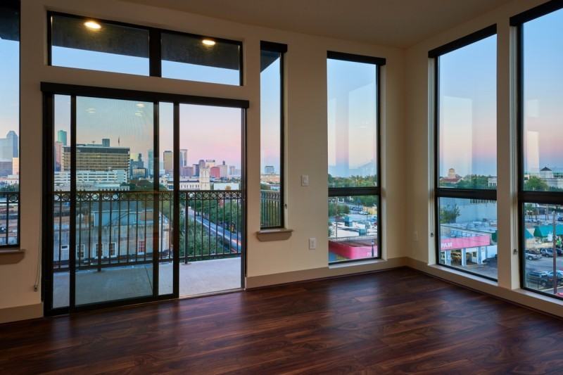 3800 Main - Photo 3 of 36