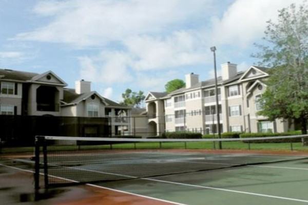 The Links at Windsor Parke Apartments - Photo 2 of 12