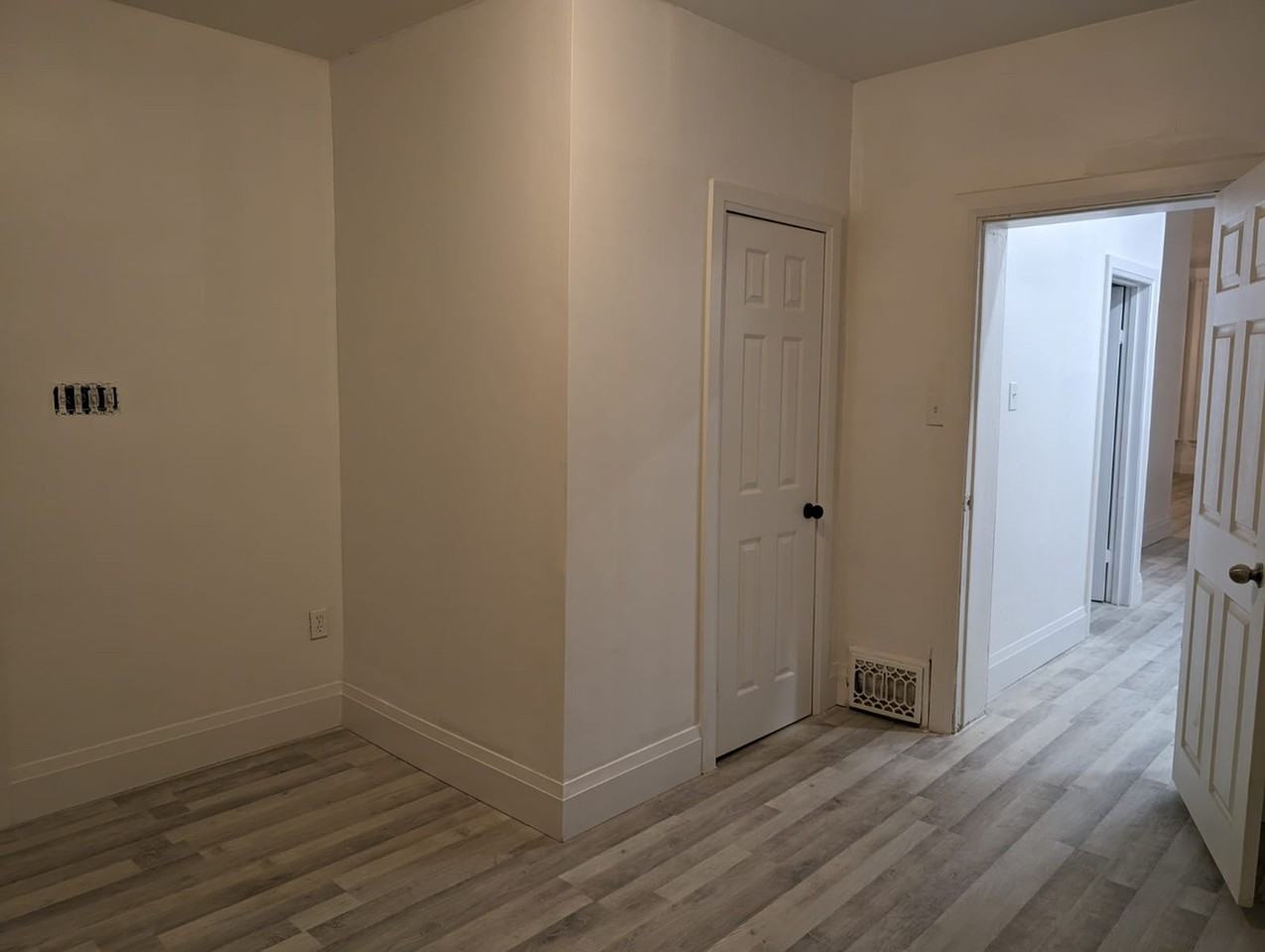 10 St Josephs Dr - Photo 3 of 13