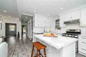 18 Flempton Crescent - Photo 3 of 10