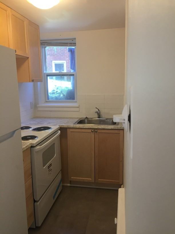 2028 Chapleau Ave Apartments in Lindenlea, Ottawa, ON K1M 1E2 Zumper