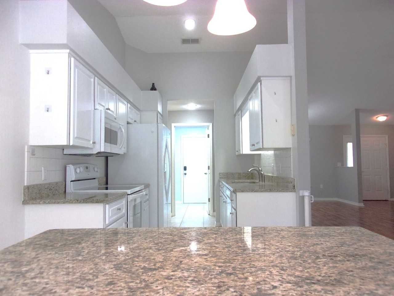 90 Oak Village Blvd - Photo 3 of 9