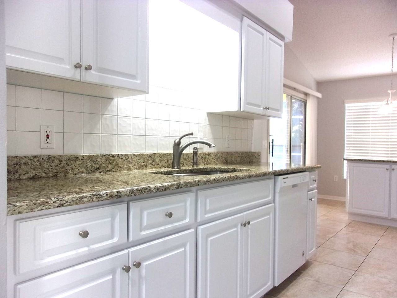 90 Oak Village Blvd - Photo 4 of 9